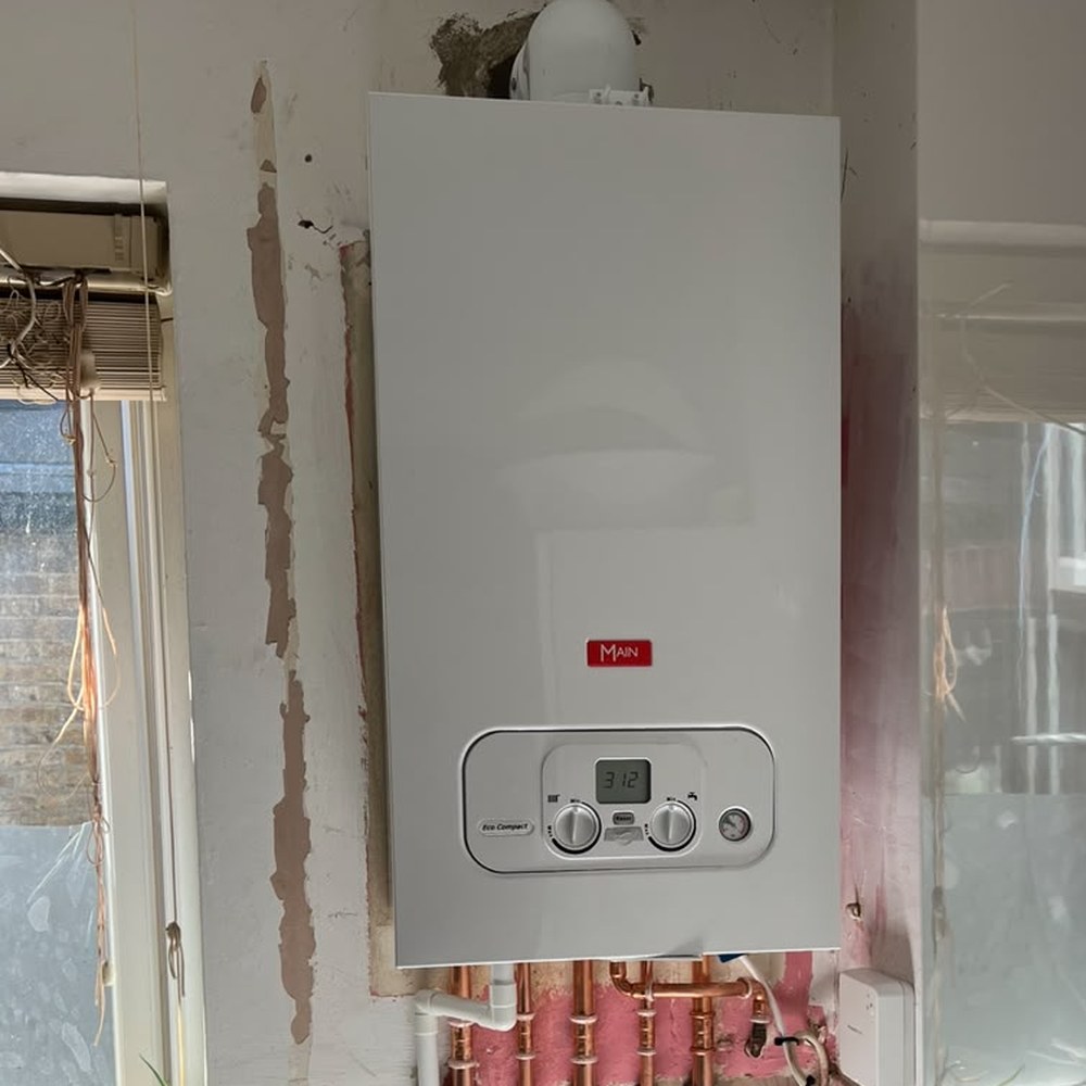 Main combi boiler