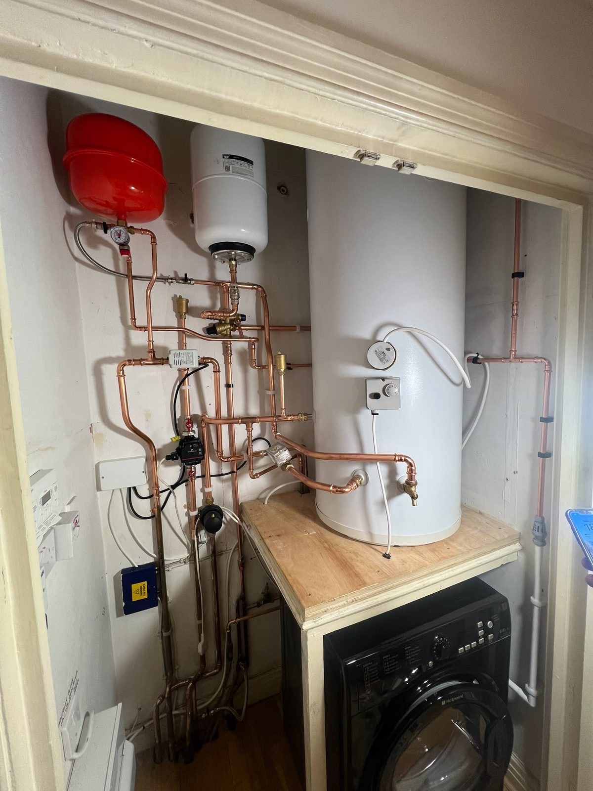 Unvented hot water cylinder system installation